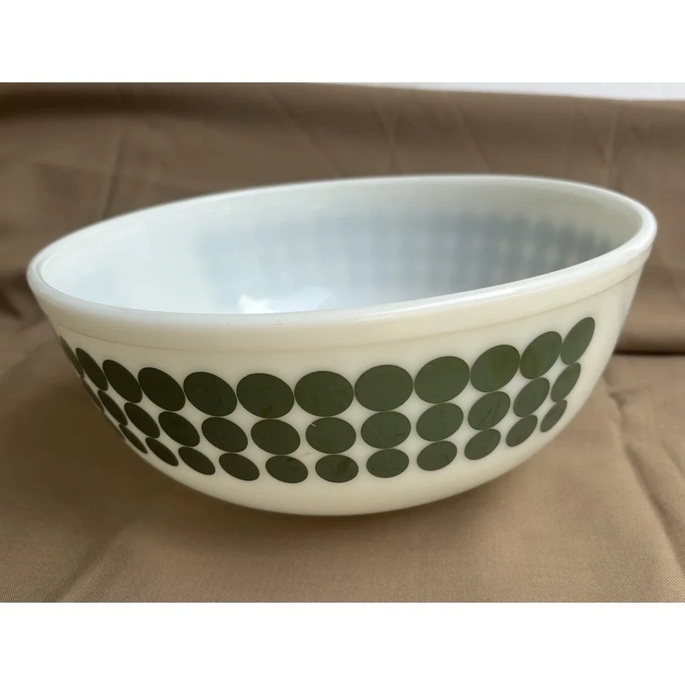 Vintage PYREX Green Polka Dot Mixing Nesting Bowl #404 Milk Glass 4 Qt